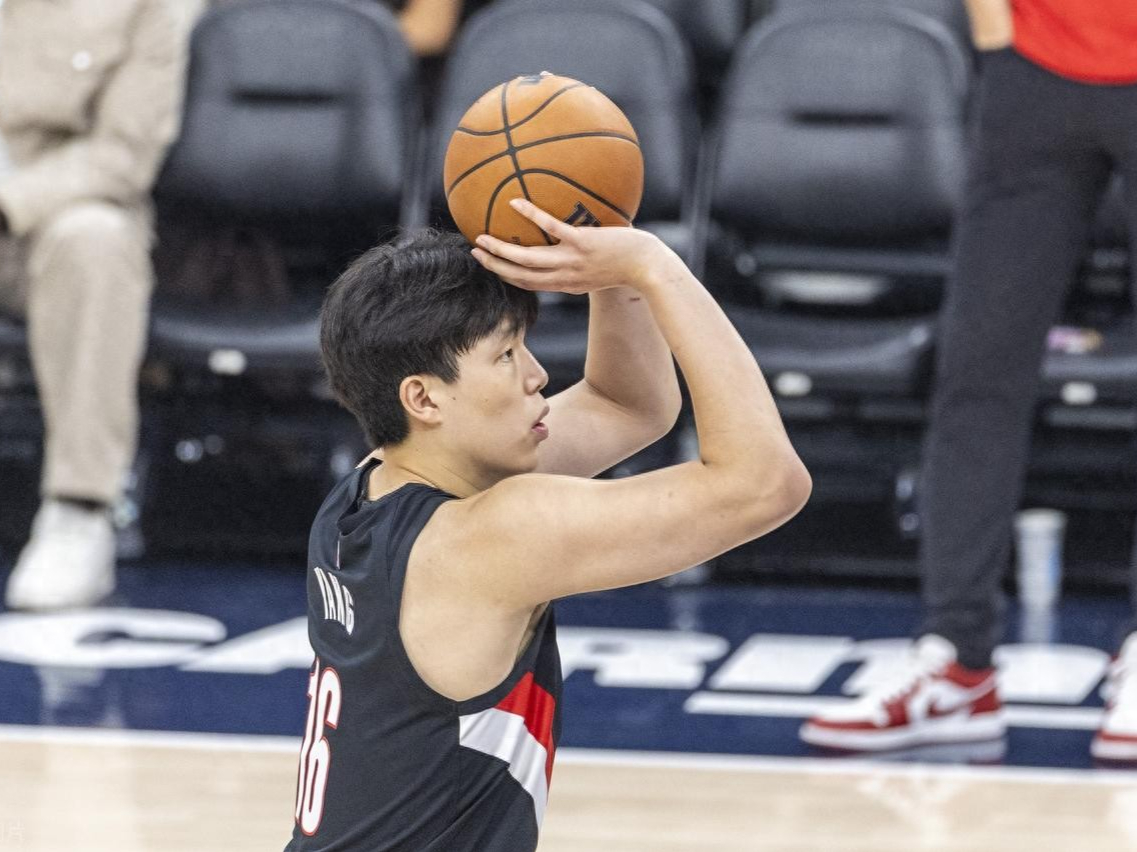 爱游戏-包含NBA常规赛倒计时，新奥尔良鹈鹕集结日手感冰凉，细节引发关注，更衣室稳定，年轻球员得到机会的词条